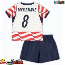 Camisa de Futebol Estados Unidos Weston McKennie #8 Equipamento Principal Infantil Mundo 2026 Manga Curta (+ Calças curtas)